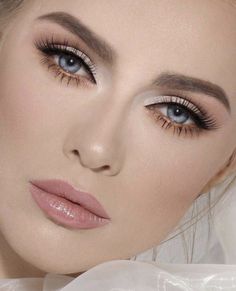 Spring Wedding Makeup, Soft Wedding Makeup, Fair Skin Makeup, Wedding Makeup Tutorial, Wedding Ideas Reception, Wedding Eye Makeup, Light Blue Eyes, Bridal Eye Makeup, Makeup For Blue Eyes