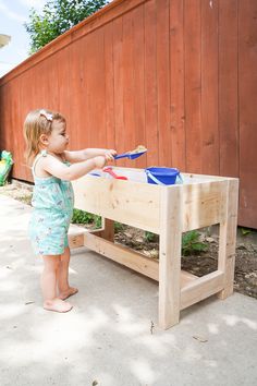 Building a DIY Sand Table | Life on Beacon Playhouse Makeover, Tuff Tray, Sand Play