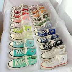 Tênis all star Boty Converse, Converse Collection, Cute Converse Shoes, Cute Converse, Converse Outfit, Trendy Shoes Sneakers, Preppy Shoes, Pretty Shoes Sneakers, Shoe Wishlist