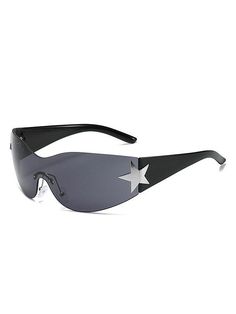 Style: Casual/Street/Vintage/Y2K/Hip Pop/Punk/Sporty/SweetPattern type: Geometric. StarMaterial: PCOccasions: Holiday/Casual/Travel/Biking/Outing/Club/FestivalDescription: These sunglasses are a must-have for fans of the 90s and 2000s. With stars on both sides. they go with any retro look. Y2k Fashion Clothes, Black Y2k Glasses, Cool Black Sunglasses, Y2k Star Glasses, Star Accessories Y2k, Black Y2k Sunglasses, Star Glasses Outfit, Y2k Glasses Men, Star Sunglasses Y2k