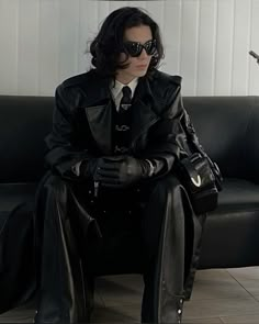 Black Fashion Inspo Outfits, The Matrix Style, Matrix Outfit Men, Aesthetic Black Outfits Men, Black Outfits Male, Dark Masculine Outfits, Dark Outfit Men, Masquerade Ball Outfits For Men, Fancy Masc Outfits