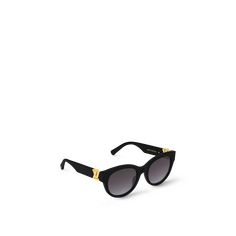 LOUIS VUITTON® - Lv Go-14 Round Sunglasses - Black Elegant Sunglasses, Black Round Sunglasses, Louis Vuitton Sunglasses, Luxury Sunglasses, Visible Light, Louis Vuitton Official, Color Dorado, Crossbody Shoulder Bag, Round Sunglasses