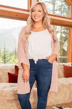 Outfits Color Combos, Size Aesthetic, Soft Girl Fashion, Plus Size Aesthetic Outfits, Plus Size Aesthetic, School Volunteer, Fall Outfits Inspiration, Casual Outfits Plus Size, Plus Size Kimono