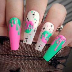 Follow @Brat_Pax for more 💜 #nailsofinstagram #nailart #nails Summerween Nails, Holloween Nails, Unghie Nail Art, Halloween Acrylic Nails, Goth Nails, Halloween Nail, Autumn Nails, Nail Design Ideas