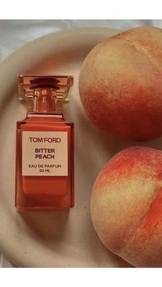 Tom Ford Bitter Peach, Orange Cardamom, Seductive Perfume, Black Perfume, Sandalwood Fragrance, Top Perfumes, Vanilla Fragrance, Solid Perfume