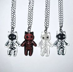 Creepy Cute Accessories, Scenecore Jewelry, Goth Gift Ideas, Alt Accessories, Images Hello Kitty, Tanah Liat, January 2023, Cool Stuff