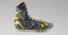 the under armour football cleats are designed to look like they have been made from scratch