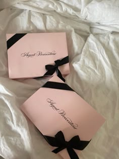 Aesthetic Bow, Woman In Gold, Long Hair Video, Girly Aesthetic, Cindy Kimberly, Box Package, Luxe Life, Pink Vibes, I Got Married