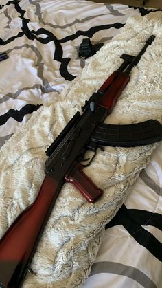 Mini Draco Ak47, Black Commando, Army Equipment, Money Images Cash Indian, Y2k Photos, Tac Gear, Cute Couple Dancing, Snap Streak Ideas Easy, Gangsta Style