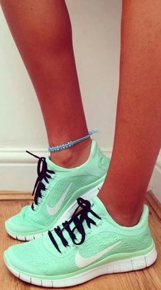 Run run Mode Shoes, Estilo Fitness, Nike Free Run, Nike Trainers, Kate Upton, Nike Free Runs, Cute Nikes