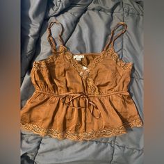 Nwt American Eagle Chocolate Brown Lacy Camisole. Size M. Smoke Free Home. Brown Cami Top For Spring, Brown Summer Camisole Cami, Brown Summer Camisole, Casual Brown Camisole For Summer, Casual Brown Summer Camisole, Spring Brown Camisole, Brown Spring Camisole, Brown Spaghetti Strap Tops For Spring, Spring Brown Spaghetti Strap Tops