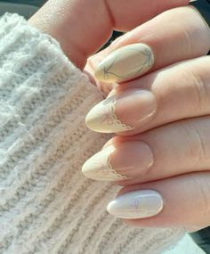 insta: jaydenbergeron_ Aesthetic Nails White, Minimal Nails Art, Aesthetic Nails, Minimal Nails, Blush Nails, Nails White, Girls Nails, Classy Nails, Nail Art Inspiration