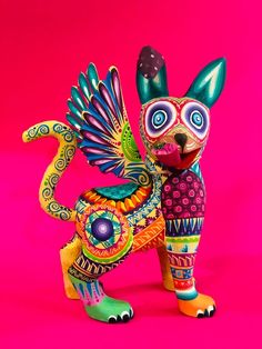 Colorido perro azteca Chicken Gourds, Polymer Clay Cupcake, Spirit Animal Art, Cement Art, Paper Mache Crafts, Hummingbird Tattoo, High School Art, Craft Classes