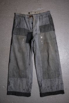 1940s French Vintage Striped Patch Work Trousers  SIZE Waist：41cm Thigh：32cm Length：91cm Inseam：64cm Leg opening：27cm Welcome to our online store https://bansecondhandgoods.com/ Worldwide Shipping The official website provides credit card services,  please contact us via private message if necessary. Find us IG :  ban_secondhand_goods Thank you for checking us out :) Vintage Pants For Workwear, Striped Pants Men, Male Runway, Vintage Straight Leg Work Pants, Vintage Full-length Work Pants, Vintage Clothes, Custom Clothes Diy, Punk Inspired Fashion, Fashion Design Inspiration