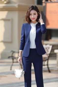 Office Uniform For Women, Formal Suits For Women, Women Office Outfits, Elegance Fashion, Fashion Dream Job, Business Professional Outfits, 2piece Outfits