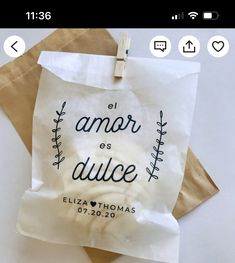 a piece of paper with the words el amar as dulce on it