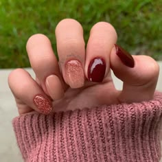 Fall Nails Ideas Dip Powder Coffin, Autumn Nails Ideas Simple Short, Autumn Nail Ideas Acrylic Short, Dip Ombre Nails Short Almond, Fall Short Acrylic Nails Autumn, Autumn Gel Nails Short Square, Dip Nail Ideas For Fall, Fall Acrylic Nails Ideas Short, Short Oval Nails Ideas Fall