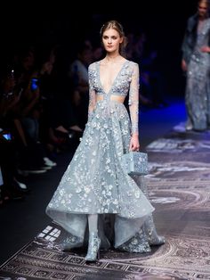 Flâner — Michael Cinco | Spring/Summer 2017 Ellie Saab, Betty Cooper, Spring Summer 2017, Couture Dresses, Fancy Dresses, Dream Dress