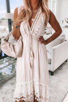 Details: Material: Polyester SIZE(IN) Bust Length S 34.6 54.3 M 36.2 54.7 L 37.8 55.1 XL 39.4 55.5 XXL 40.9 55.9 Boho Queen, Beach Family Photos, Mid Calf Dresses, Tassel Dress, Beach Family, Maxi Robes, Vestidos Vintage, Linnet, White Maxi