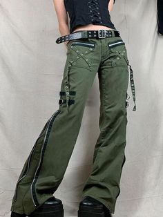 Flare Cargo Pants, Jeans Patchwork, Y2k Pants, Vintage Trousers, Jeans Cargo, Style Punk, Wardrobe Ideas, Crop Top Sweater, Cargo Pants Women