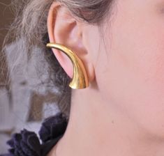 Lalaounis Greece Gold Earrings | eBay Yellow Gold Earrings, Yellow Gold Earring, Jewelry Ideas, Ear Cuff, Gold Earrings, Modern Style, Greece, 18k Gold, Yellow Gold