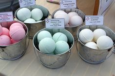 how to display bath bombs - Google Search Goat Soap, Bath Bomb Packaging, Săpunuri Handmade, Soap Display, Bath & Body Works, Bath Fizz