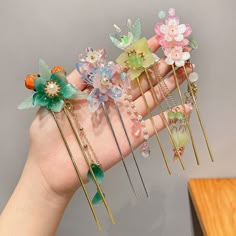 Chinese Hair Pins, Chinese Hairpin, Chinese Accessories, Diy Kimono, Sock Doll, Chinese Hair Accessories, Hand Accessories, Chinese Hairstyle, Birthday Wishes For Myself