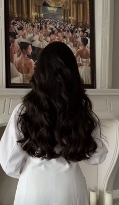 Jalabia Styles, Hair Stayl, Beauty Crush, Long Brunette Hair, Arab Beauty, Pretty Skin Care, Pretty Skin, Hair Routines, Brunette Hair