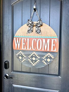 Welcome | Western | Rustic Door Hanger Western Wreaths For Front Door Rustic, Western Christmas Door Hanger, Aztec Door Hanger, Wooden Door Hangers Ideas, Rustic Door Hanger, Western Door Hangers, Round Wooden Door Hangers, Wood Circle Door Hanger, Highland Cow Door Hanger