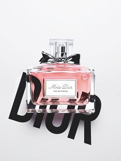 Miss Dior Eau de Parfum (2017) Christian Dior perfume a fragrance for Dior Miss Dior, Dior Fragrance, Designer Fragrance, Perfume Photography, Pink Perfume, 광고 디자인, Trendy Makeup, Makeup Photography