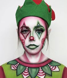 Sfx Christmas Makeup, Christmas Clown Makeup, Green Christmas Makeup, Creative Christmas Makeup, Evil Christmas, Haunt Makeup, Haunted House Makeup, Clown Face Paint, Goth Makeup Tutorial