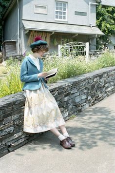 Beatrix Potter Aesthetic, Outfits Cool Weather, Mori Kei Fashion, Tall Lace Up Boots, Beatrice Potter, Forest Fashion, Senior Pic Inspo, Spring Fashion Inspiration, Wood Nymph