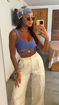 Pool Party Fashion, Stylish Outfits For Women, Tomboy Femme, Pool Party Outfits, Europe Outfits, Vacay Outfits, Swimsuits Outfits