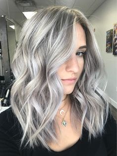 Grey Hair Wig, Grey Blonde Hair, Silver Hair Color, Silver Blonde, Shoulder Hair, Ash Blonde Hair, Shoulder Length Hair Cuts, Platinum Blonde Hair