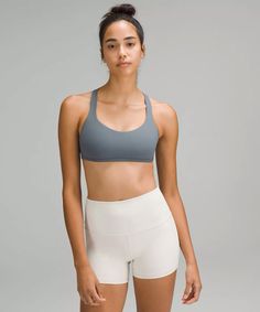 Size 4 Lululemon Sports Bra With Built-in Bra For Gym, Lululemon Sports Bra With Built-in Bra For Workout, Lululemon Stretch Workout Bra, Lululemon Sports Bra For Pilates, Lululemon Stretch Yoga Bra, Lululemon Activewear With Built-in Bra For Yoga, Lululemon Stretch Bra For Pilates, Lululemon Activewear With Removable Bra Pads, Lululemon Bra For Pilates With Light Support