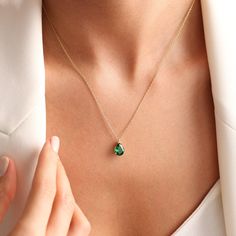 This necklace is perfect for any woman in your life. It's a beautiful Emerald , Sapphire birthstone or others in the middle. The necklace is 14k gold plated with a 925k sterling silver chain. It's a great gift for a birthday, anniversary, Christmas, or any other special occasion. Emerald Necklace, Sapphire September Birthstone Necklace , Teardrop Emearld Necklace, Christmas gifts, Anniversary necklace gifts for her 925k sterling silver , 14k gold plated  , Emerald Stone, Sapphire stone , Birthst Gift Pear-shaped Birthstone Jewelry, Teardrop Birthstone Charm Necklace, Elegant Teardrop Emerald Necklace As A Gift, May Birthstone Necklace With Clavicle Chain, Elegant Emerald Teardrop Pendant Necklace Gift, Elegant Teardrop Emerald Necklace Gift, May Birthstone Teardrop Necklace As A Gift, Elegant Teardrop Birthstone Necklace Gift, Drop Shape Charm Necklace For Gift