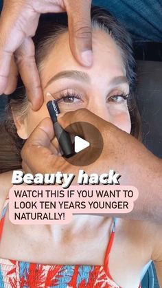 Makeup To Look Younger, Eyebrow Lift, Eyebrow Makeup Tips, Hooded Eye Makeup