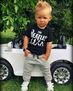 #stylechild Black Family Matching T-shirt For Playtime, Baby Boy T Shirt, Baby Swag, Baby Boy Clothing Sets, Trouser Outfits, Nike Shox, Baby Style, Baby Boy Fashion