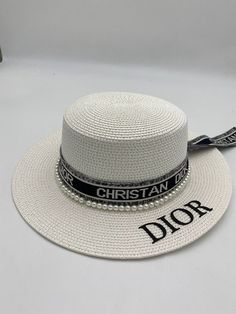 Dior Hat, Beautiful Photoshoot Ideas, Luxury Hats, Fashion Cap, Chanel Accessories, Hat Fashion, Sun Hats