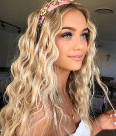 Long Blonde Wavy Hair Extensions, Mermaid Hair Waves, Mermaid Curls, Style Extensions, Trendy We Fryzurach, Beyonce Hair, Ice Blonde, Formal Hair, Blonde Waves