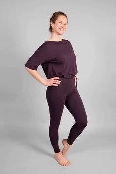 cosma yoga t-shirt for women Purple Yoga Pants, Meditation Outfit, Breath Of Fire, Yoga Outfits, Loose Fit Shirts, Red Leggings, Yoga Pants Outfit, Yoga Fashion, Ethical Clothing