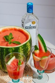 Watermelon, watermelon part, watermelon bowl, watermelon punch, watermelon drink, watermelon cocktail, watermelon lemonade, vodka drinks, vidka cocktails, batch cocktails Whole Watermelon, Watermelon Punch, Lemonade Punch, Drink Garnishing, Watermelon Lemonade