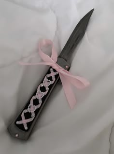 Creepy Cute Fashion, Knife Aesthetic, Knife Collection, Cool Knives, Im Just A Girl, I'm Just A Girl, My Core, Creepy Cute