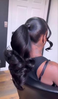 Black Women Black Hair, Rm Studio, Ponytails For Black Women, Curl Ponytail, Black Hair Ponytail, Curly Drawstring Ponytail, Dreadlock Hair, High Ponytail Hairstyles, Ponytail Hair Piece