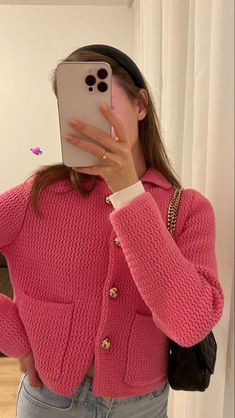 Pink Knitted Top, Zara Aesthetic Outfits, Date Fits, Mode Casual, Looks Street Style, 가을 패션, Pink Outfit, Mode Inspiration, Winter Fashion Outfits