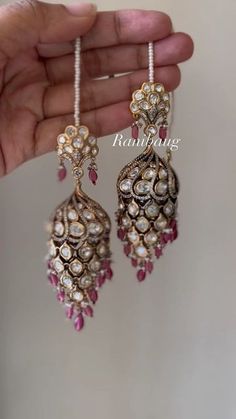 Indian Wedding Jewelry Sets, Neck Pieces Jewelry, Jewelry Set Design, Fancy Jewellery Designs, Bridal Jewelry Collection