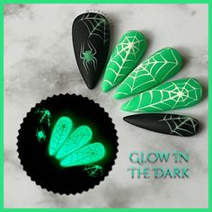 Glow Webs Halloween Spider Nails, Spider Nails, Cartoon Nails, Glow Nails, Nails Fake, Black Goth, Dark Nails, Press Ons, Dark Gothic