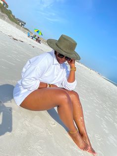 Color: Military Green Style: Boater/Flat top Fedora Please see FAQ for sizing/brim detail https://www.shoplivinfearless.com/pages/fedora-preview Fedora Hat Outfit Summer Casual, Beach Hats Outfit, Fedora Hat Outfits, Women Hats Fashion, Unique Hats, Cruise Outfits, Green Style, Outfits With Hats, Style And Grace