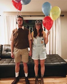 Disney couple costumes for Halloween Funny Couple Costumes 2024, Couples Costumes Movies, Couple Dress Up Ideas, Up Couple Costume, Couple Disneybound, Disfraz Up, Disney Çiftleri, Movie Couples Costumes, Unique Couples Costumes