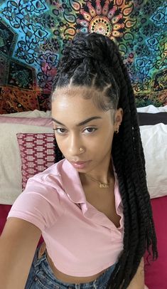 Hairstyles With Twists, Sunday Funday Outfit, Outfit Black Women, Twist Braid Hairstyles, Pretty Braided Hairstyles, Natural Hair Beauty, Hair Laid